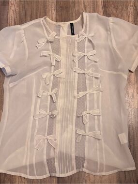 Sheer Ivory Bow-Front Short Sleeve Blouse - Women Tops